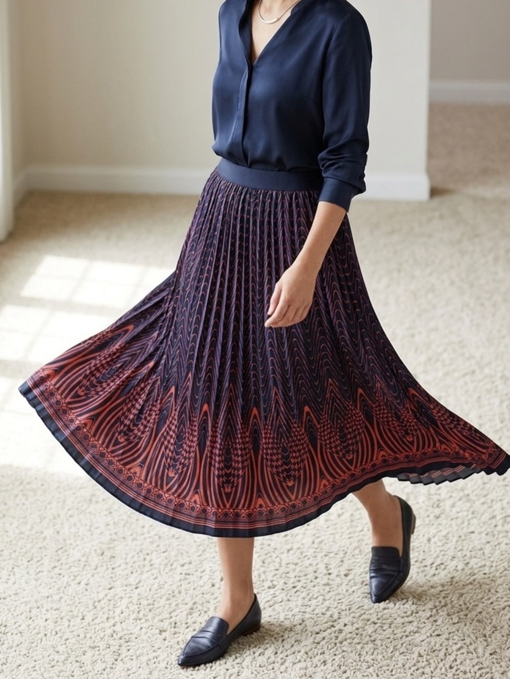 Metro Wear Maxi Flared Skirt Sz L Elastic Waist Navy & Red Abstract Casual